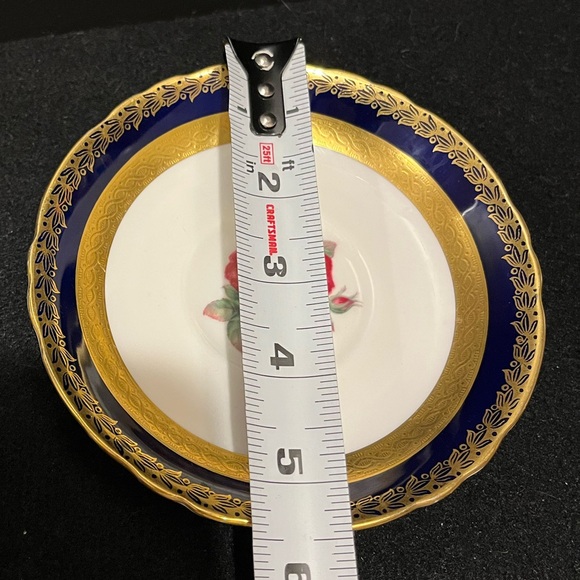 PARAGON Saucer with Floral Rose Center with Cobalt and Gold Trim, saucer only - Picture 9 of 9